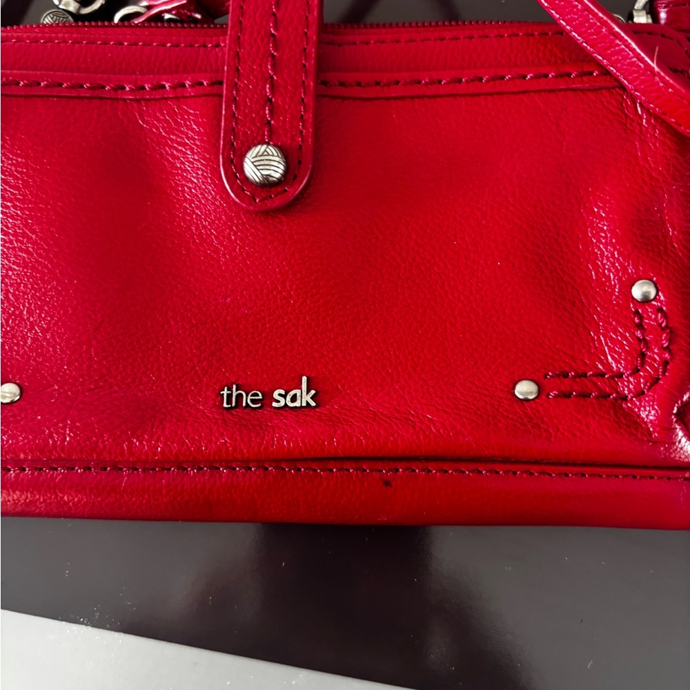 The Sak Red Leather Crossbody organizer purse/ wallet/ wristlet - Picture 8 of 8